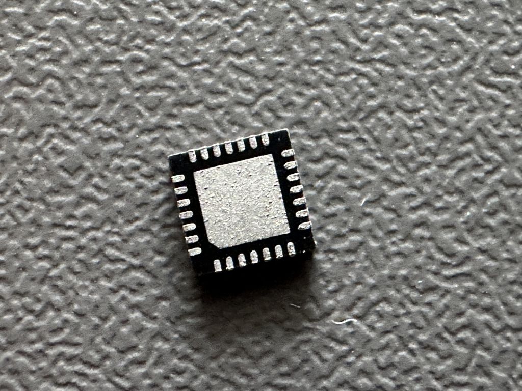 Мікросхема Texas Instruments BQ24781 Original - фото фото фото 2