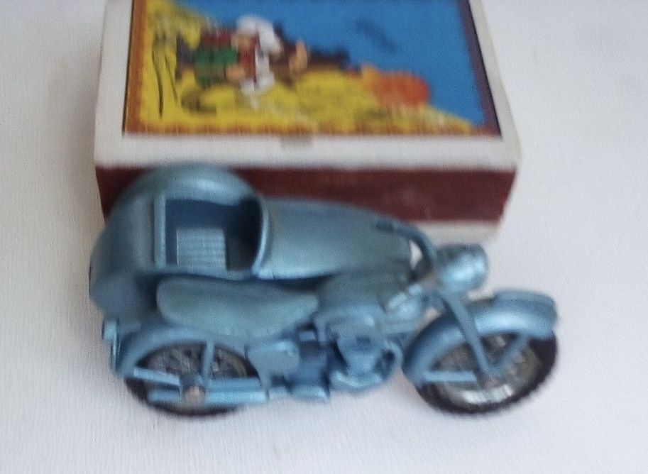 Matchbox Lesney Triumph T110 Motorcycle and sidecar No4 1:43 - фото фото фото 1