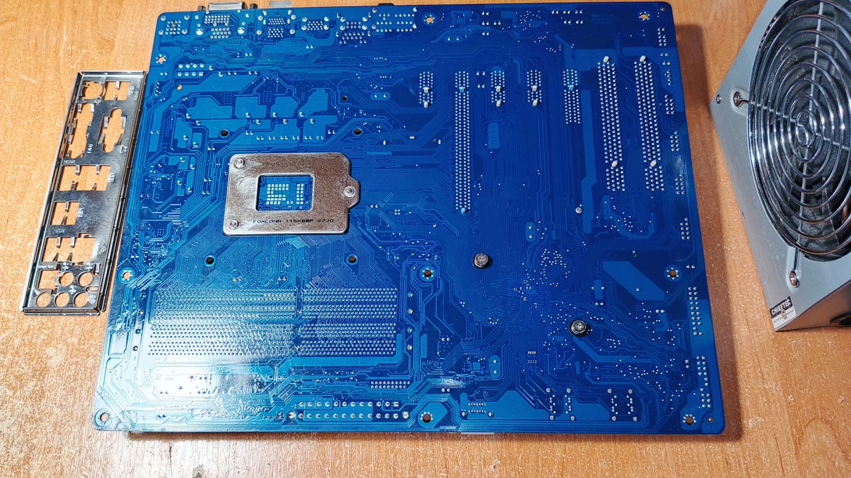 Материнська плата Gigabyte GA-H77-D3H      (s1155, Intel H77, PCI-Ex16) - фото фото фото 2