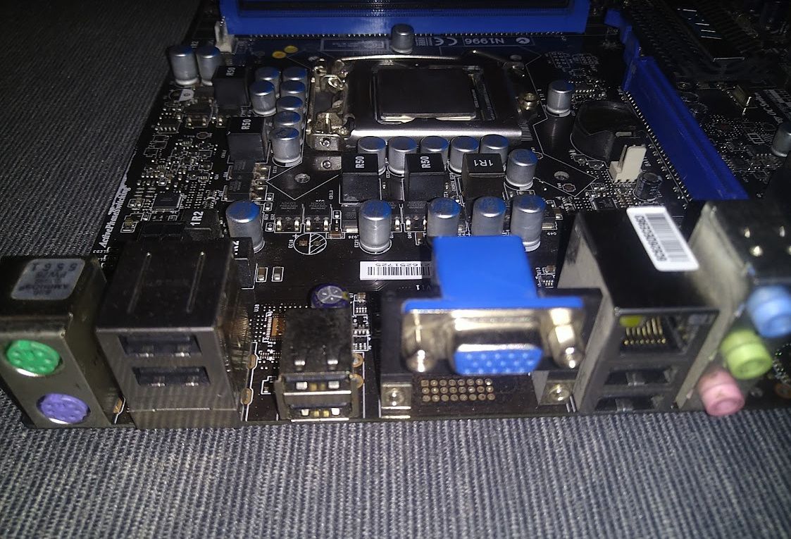 Материнская плата MSI H55M-P31  LGA1156 4DDR + процессор i3 550 - фото фото фото 3