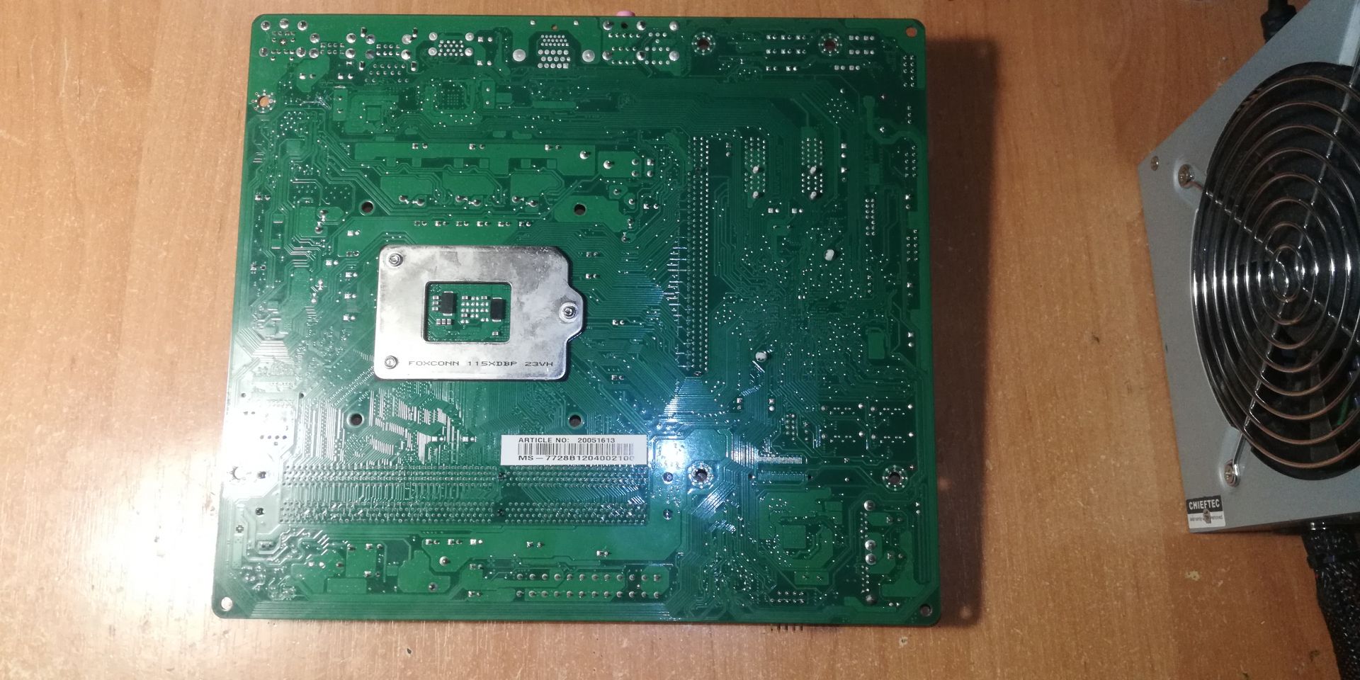 Материнская плата MSI MS-7728 ver 2.0 Medion       (1155 / H61 B3/2xDDR3)№2 - фото фото фото 2