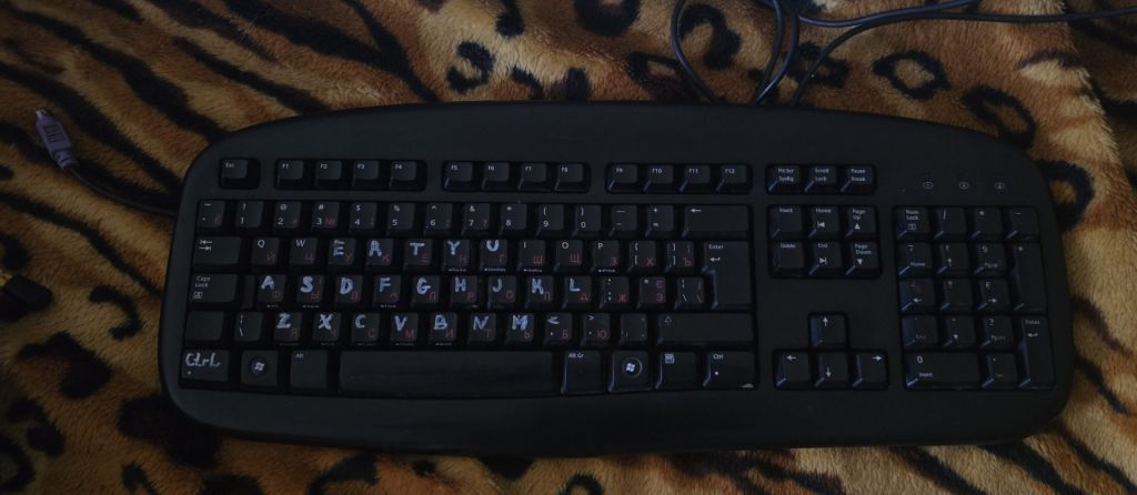 Клавіатура Logitech Y-SU61 з роз'ємом PS/2 - фото фото фото 0