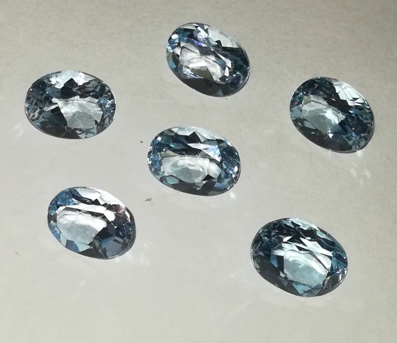 Натуральный топаз голубой 8x6mm - фото фото фото 3