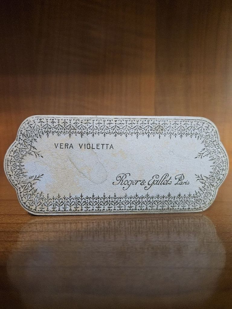 Vera Violetta Roger&amp;Gallet 37,5ml Essence - фото фото фото 1