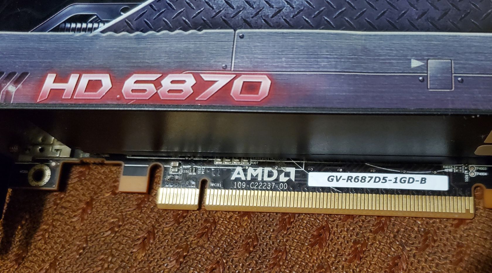 Видеокарта HD6870 1Gb Ddr5 Gigabyte - фото фото фото 2