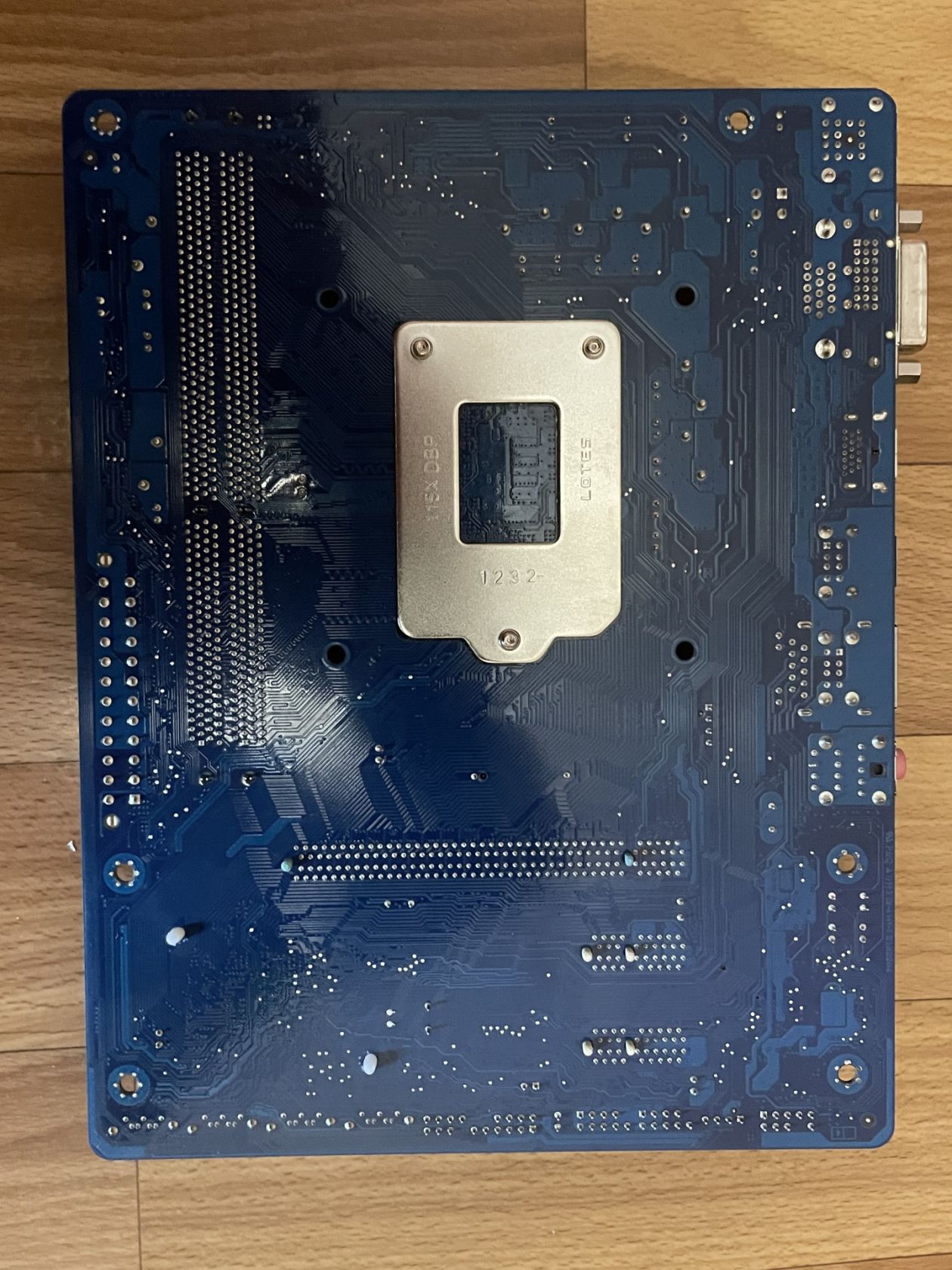 s1155 Gigabyte GA-H61M-HD2 - фото фото фото 2