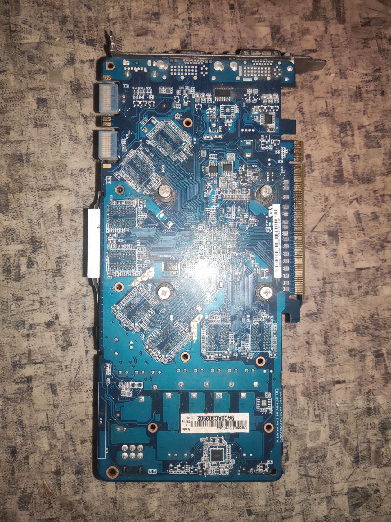Видеокарта ASUS EN9800GT / DI / 1GD3 / A - фото фото фото 4