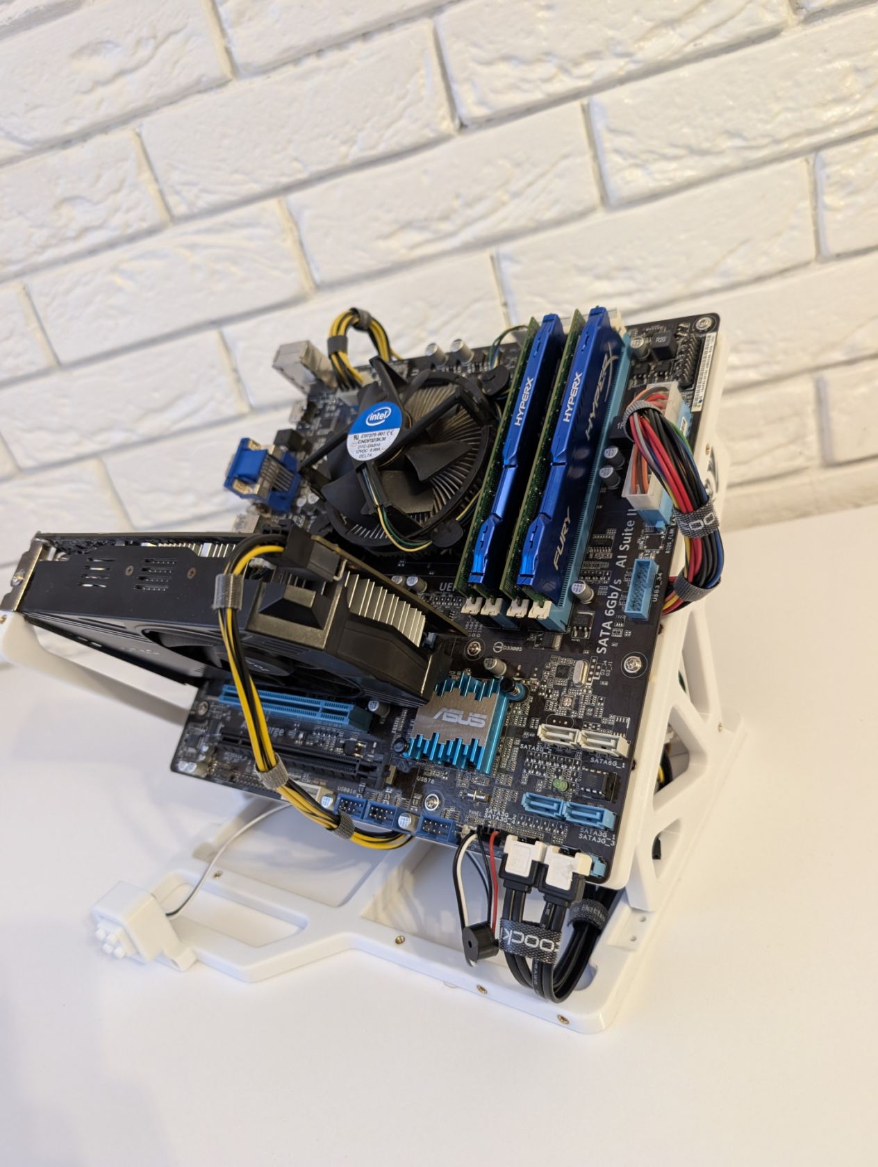 Мини ПК: Intel i5 / GTX 1060 / Ram 16 / SSD / Wi-Fi - фото фото фото 6