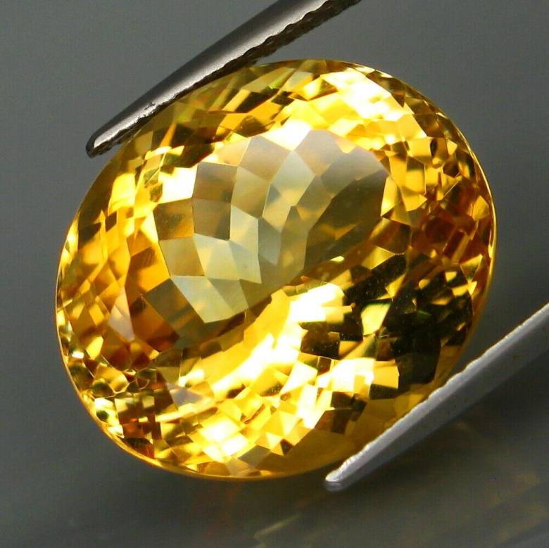 Цитрин 16.84 Ct    17.4 X 14.7 X 11.3 mm - фото фото фото 0