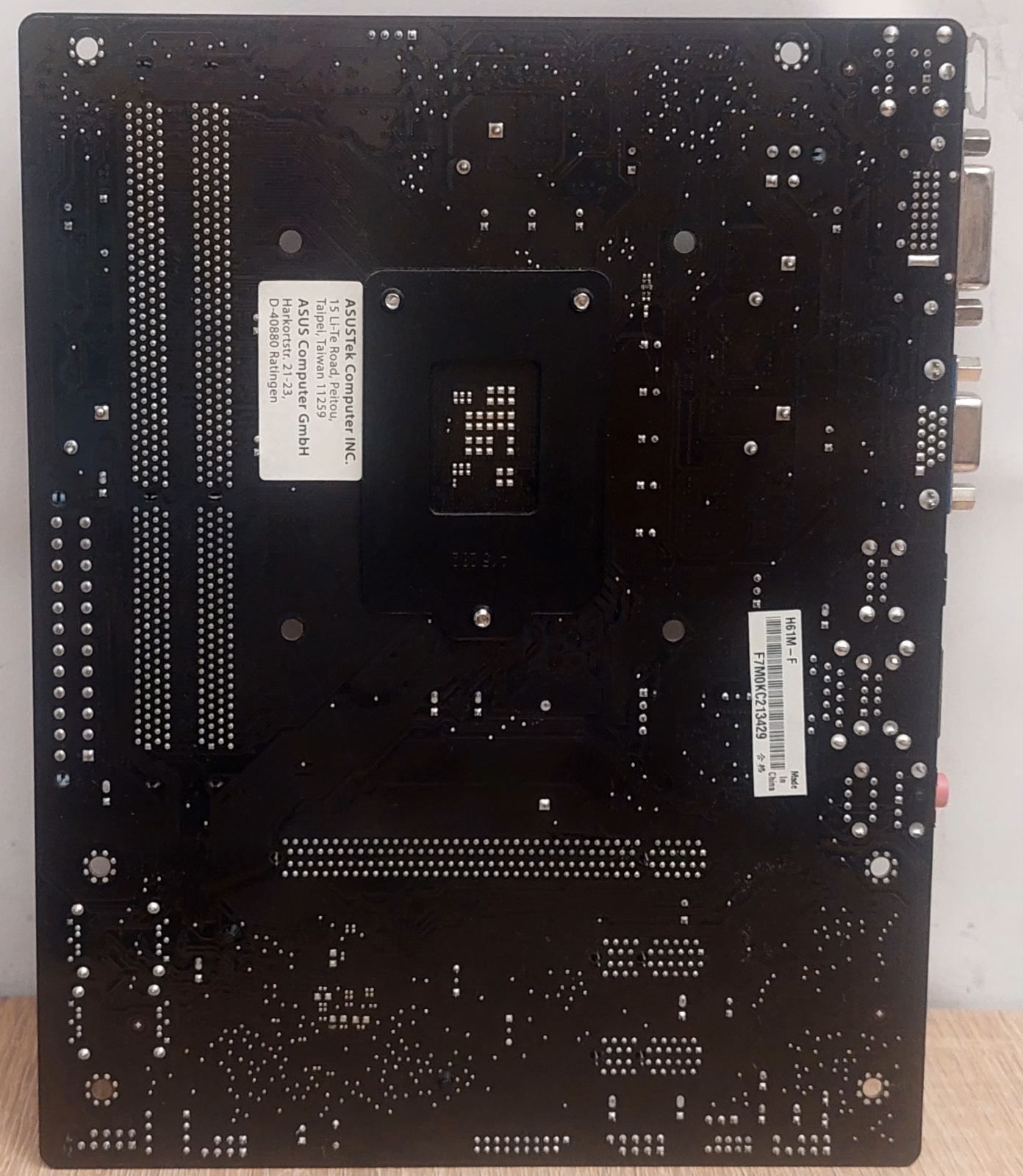 Материнська плата Asus H61M-F  / Socket 1155 / MicroATX / 2 x DDR3  б/в - фото фото фото 4