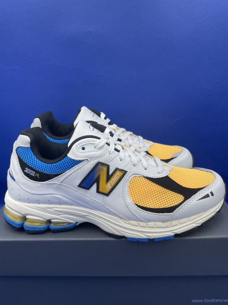 Кроссовки New Balance M2002RGW  (US 9) - фото фото фото 0