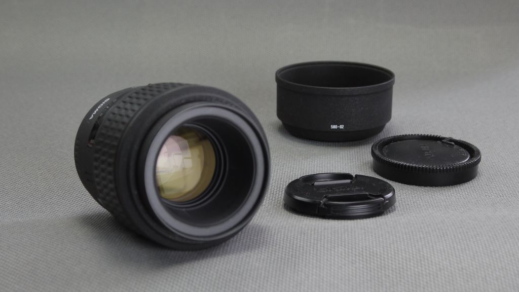 Об'єктив Sony AF Sigma 105mm/2.8 EX Macro макрообъектив для Sony/Minolta Ф58mm Вживане - фото фото фото 0