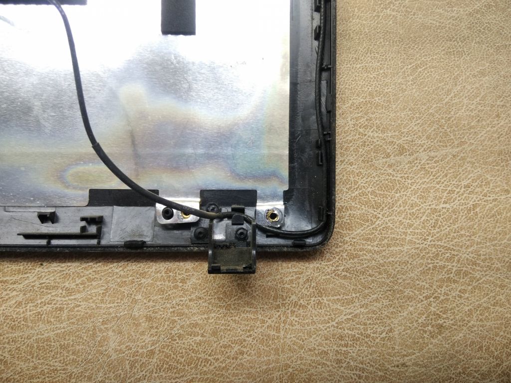 Б/У Крышка матрицы на Lenovo G585 - фото фото фото 5
