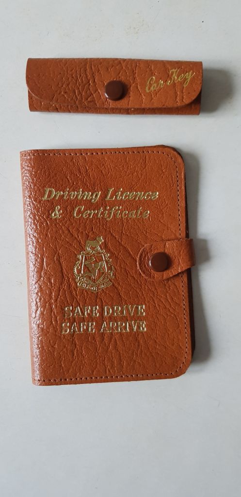 Driving license &amp; car keys - фото фото фото 1