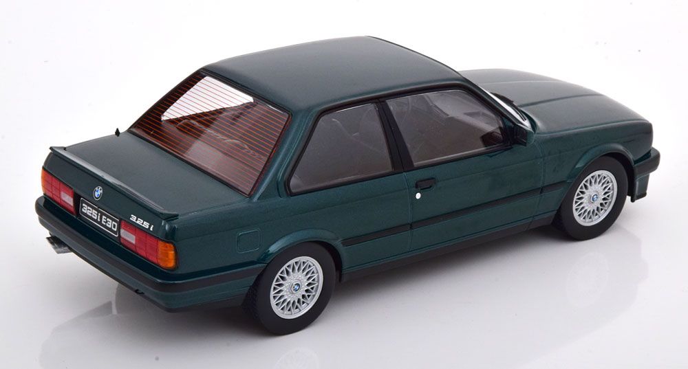 KK-Scale 1:18 BMW 325i M-Paket 1, E30  (1987) darkgreen metallic - фото фото фото 2