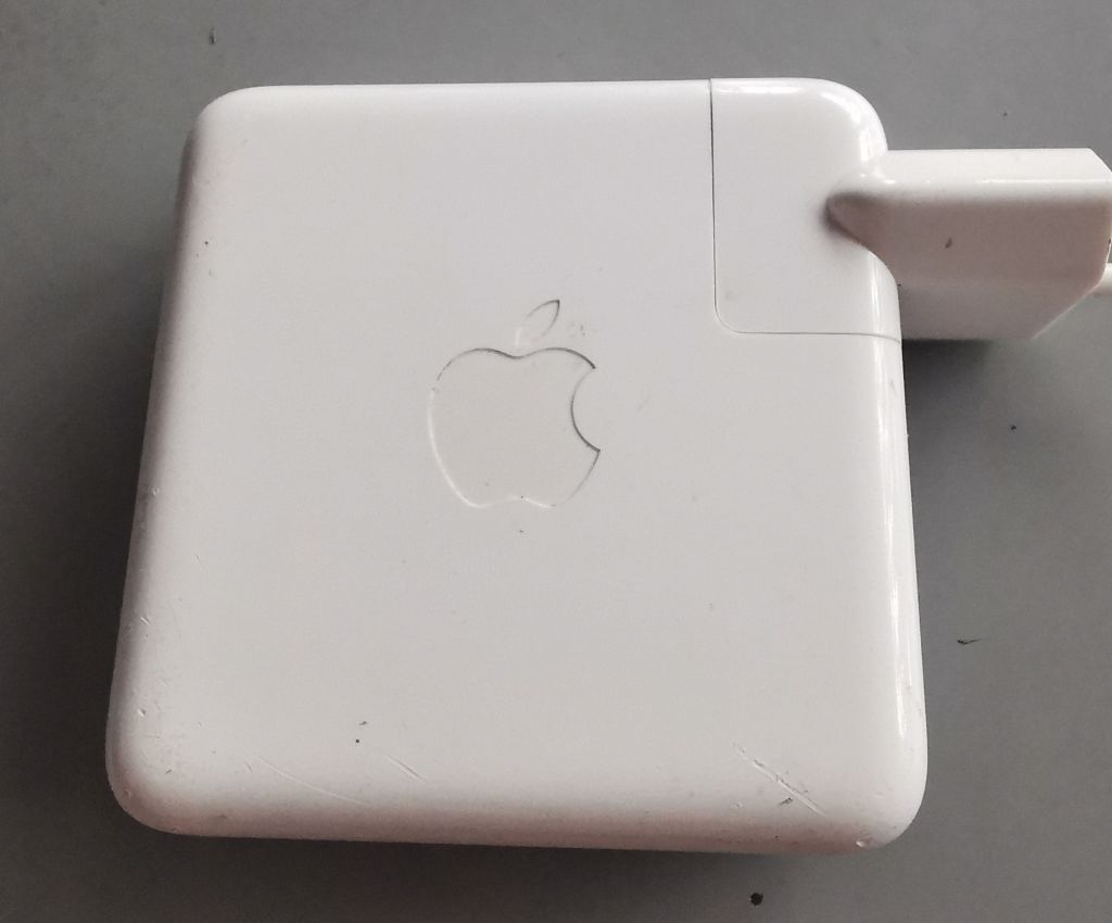 Зарядное устройство для Apple MacBook 61W USB-C Power Adapter A1947 - фото фото фото 0