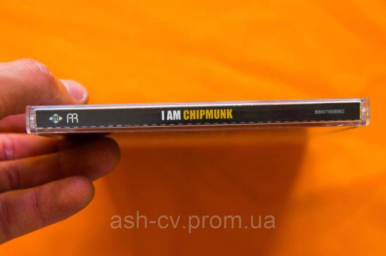 Музичний диск CD. I AM CHIPMUNK - фото фото фото 1