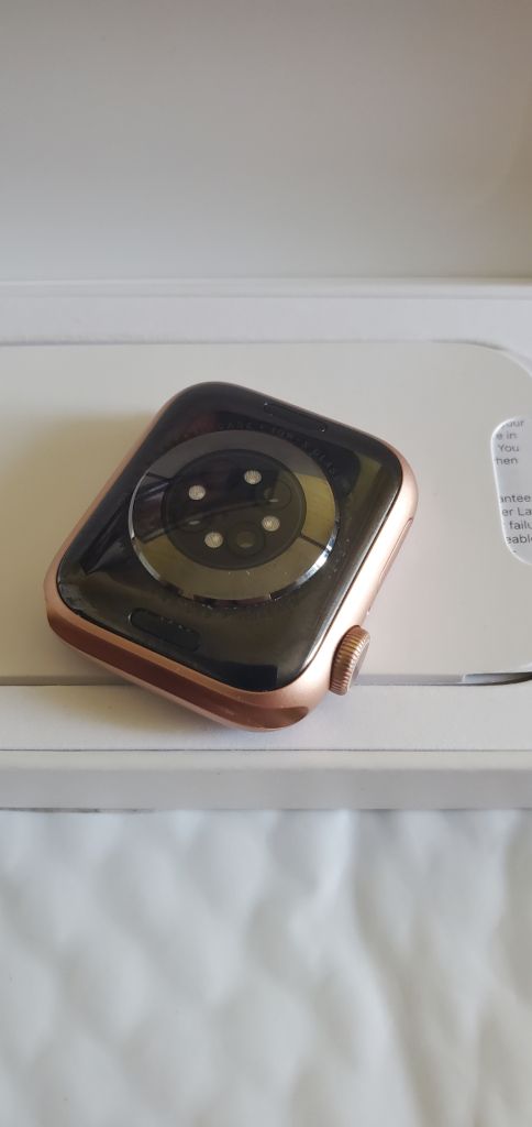 Apple Watch Series 6 40mm Gold, iCloud Locked - фото фото фото 4