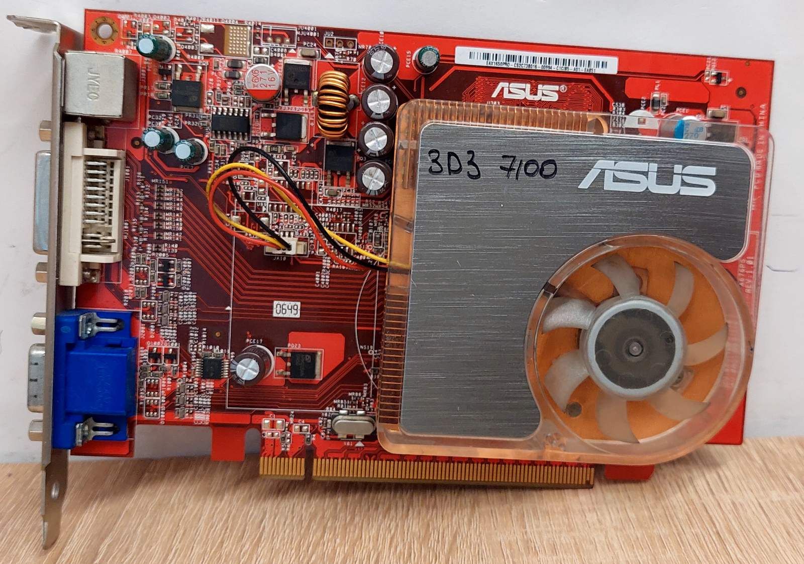 Відеокарта  Asus EAX1650PRO/HTD/256M PCI-Ex 256 MB  б/в  код.v49 - фото фото фото 0