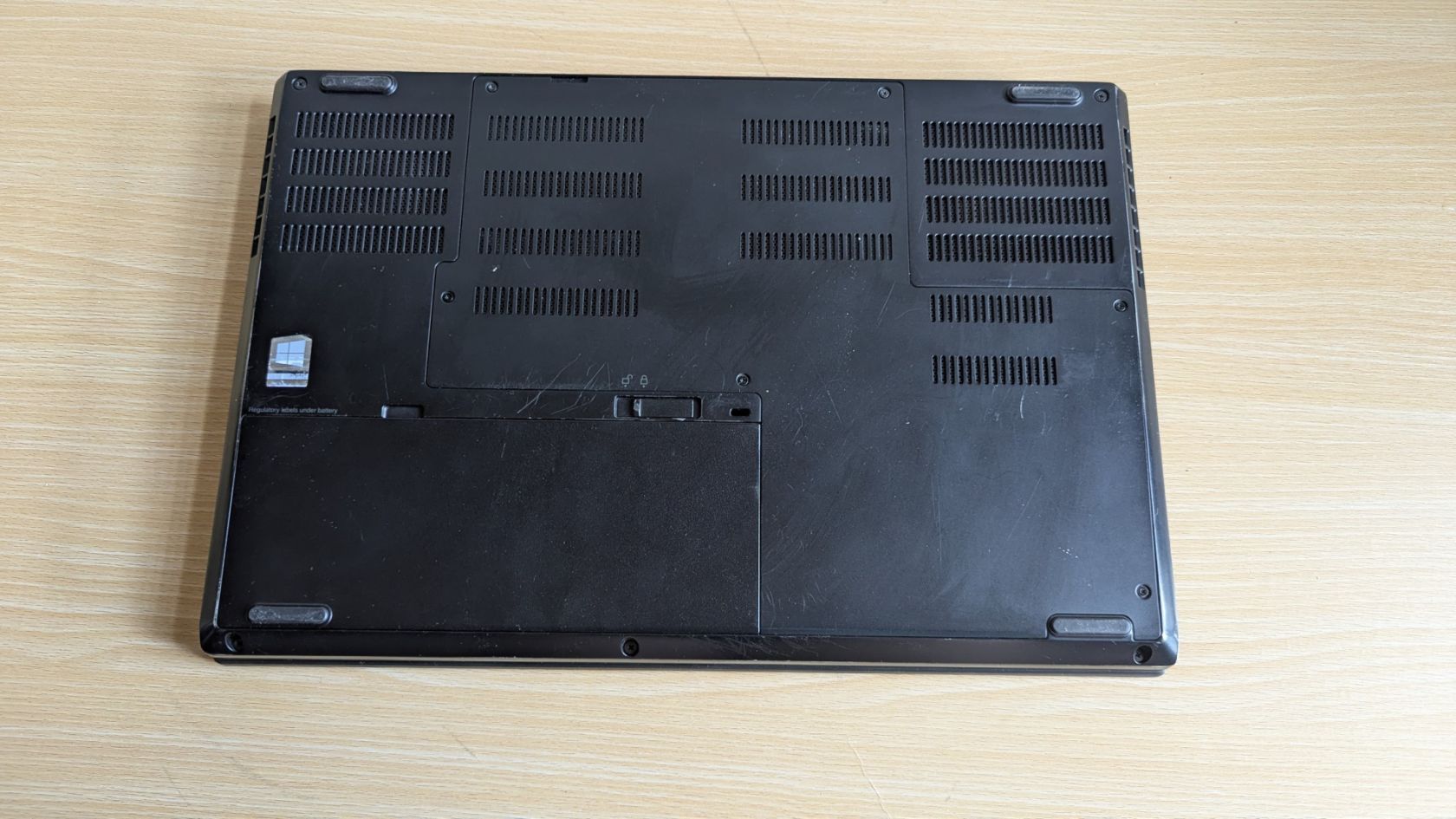 Ноутбук Lenovo ThinkPad P52 20M9000XUS  sn: PF1RE3AY - фото фото фото 5