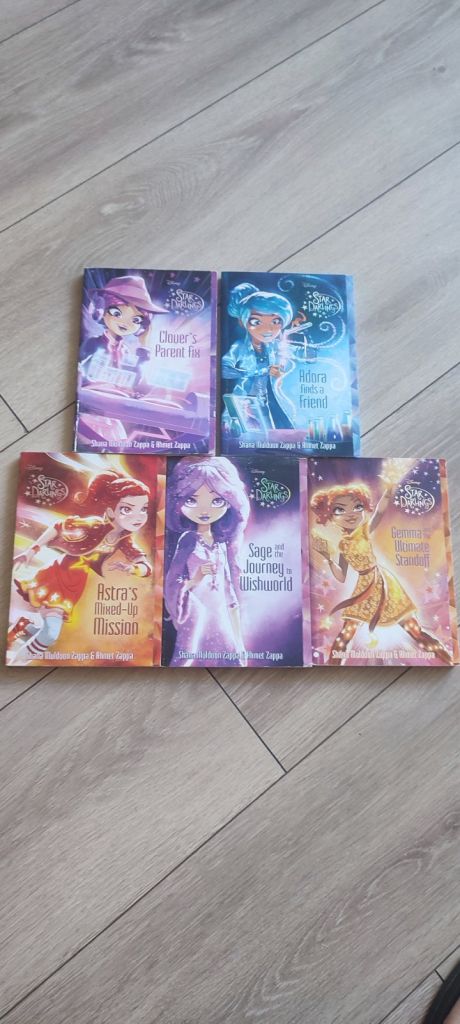 Книги Disney Star Darlings     (Академия грез/Академія мрій) на английском — 5 шт. одним лотом - фото фото фото 2
