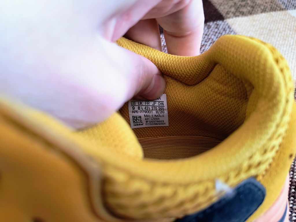 Кросівки Adidas Yeezy Boost 700 - фото фото фото 5