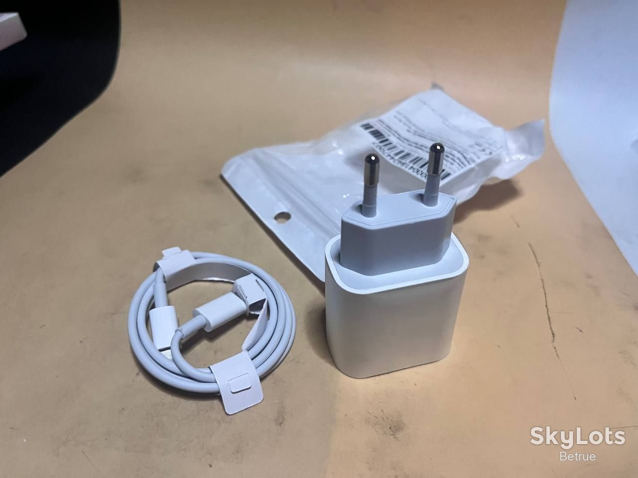 Зарядний пристрій PD 20W + кабель USB-C to Lightning для iPhone Швидка зарядка    (19997) - фото фото фото 5