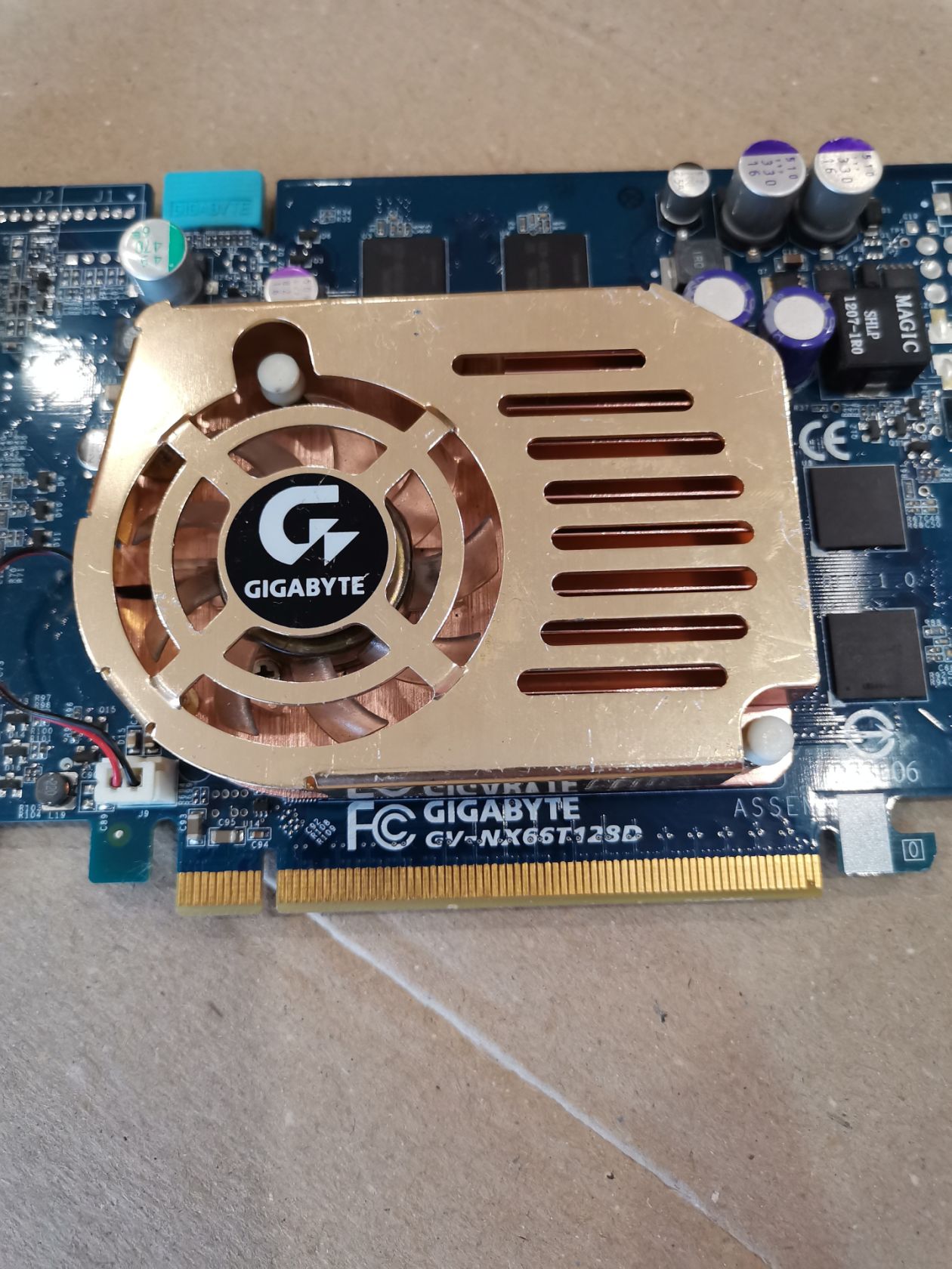 Видеокарта Gigabyte GV-NX66T128D 128mb GDDR3 PCI Express x16 - фото фото фото 3