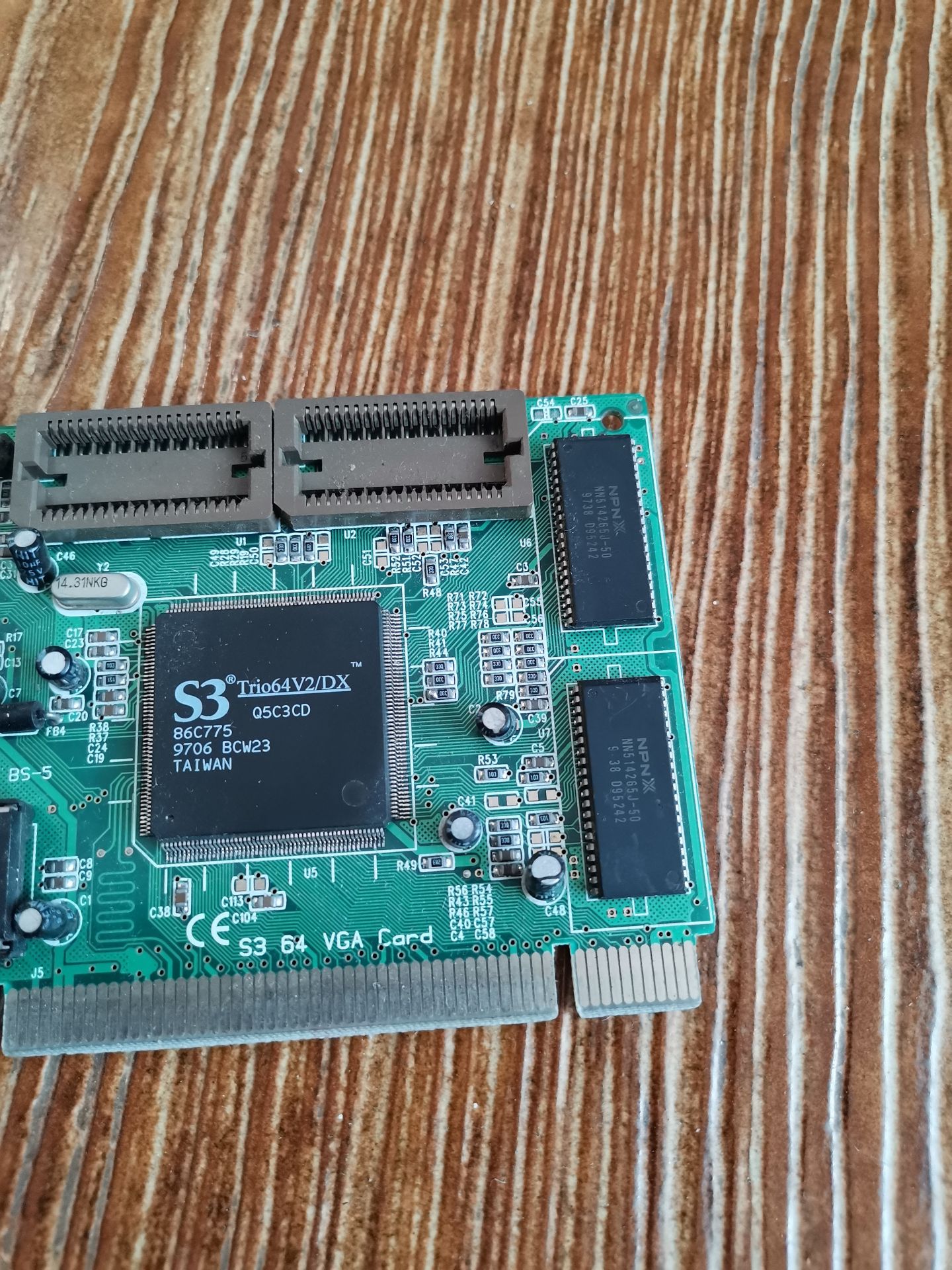 Видеокарта S3 Trio64V2/DX MV642 PCI - фото фото фото 4