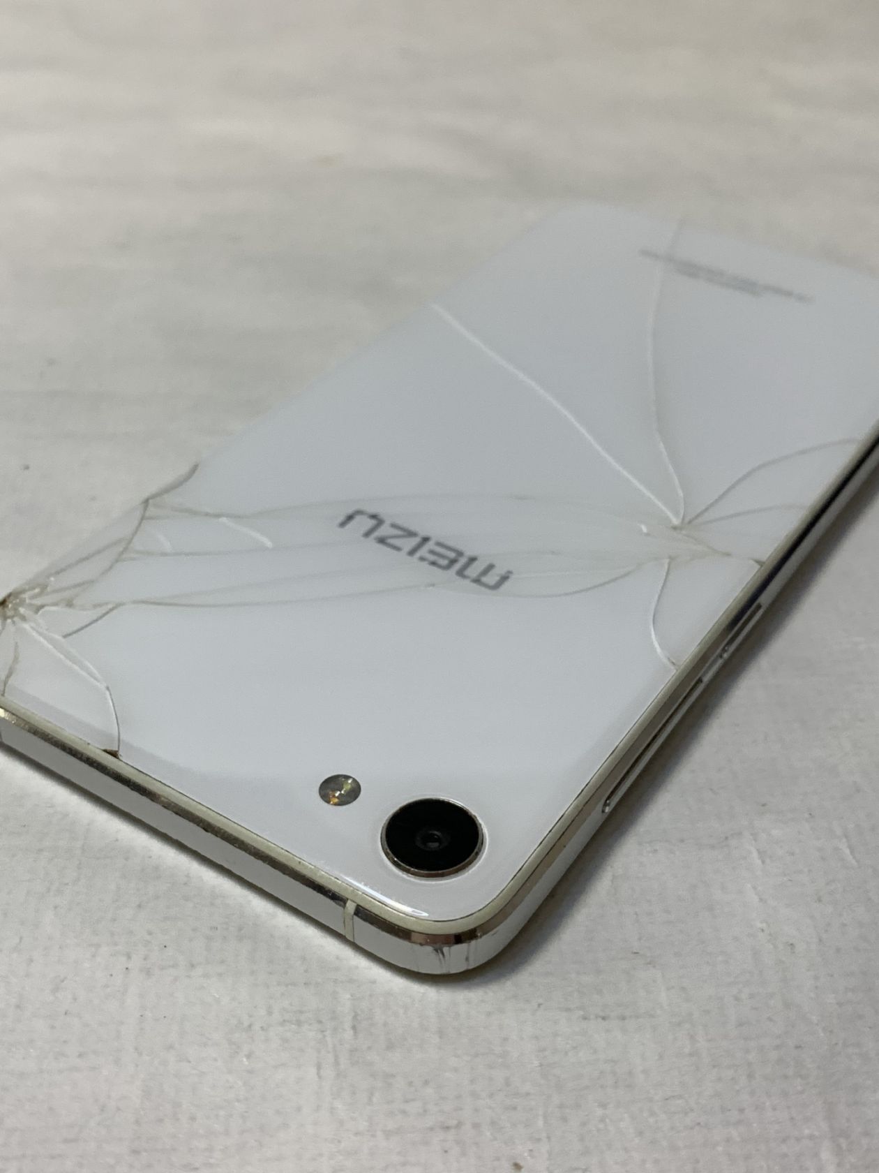 Meizu U10 White Оригинал! 2/16gb - фото фото фото 2