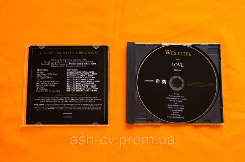 Музичний диск CD. WESTLIFE - The love album - фото фото фото 3
