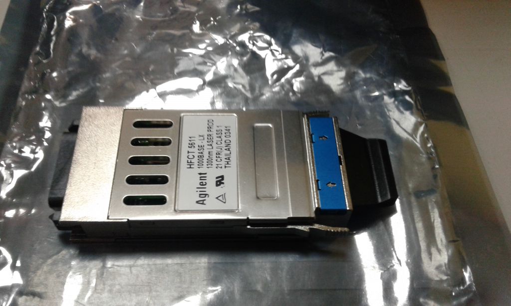 Модуль AGILENT HFCT-5611 GBIC 1000BASE-LX FIBER CHANNEL TRANSCEIVER 1300nm - фото фото фото 0
