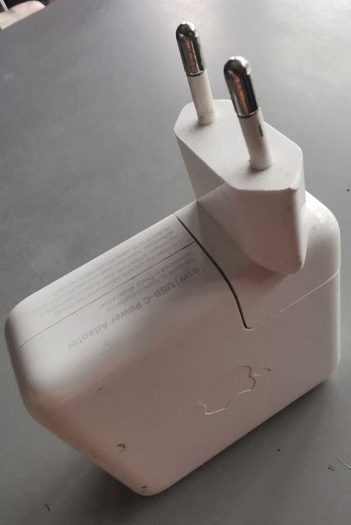 Зарядное устройство для Apple MacBook 61W USB-C Power Adapter A1947 - фото фото фото 3