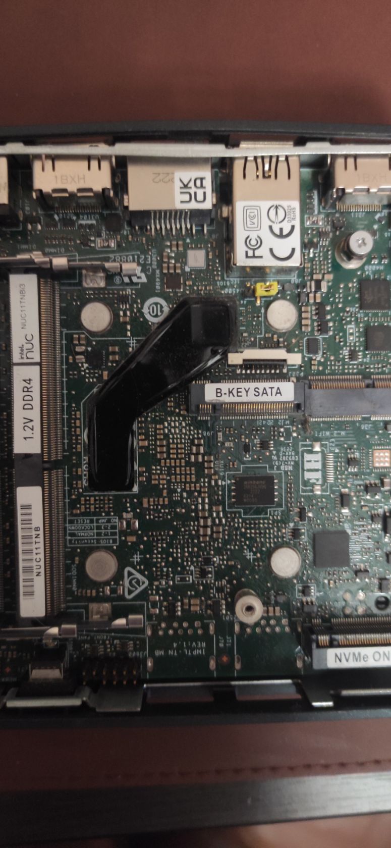 Мини ПК на i3 , model nuc11tnk - фото фото фото 3