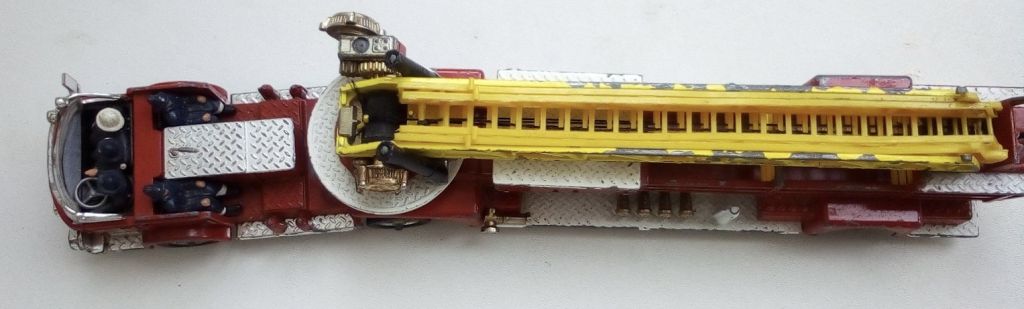 CORGI TOYS N°1143 AERIAL RESCUE TRUCK "AMERICAN LAFRANCE" - фото фото фото 10
