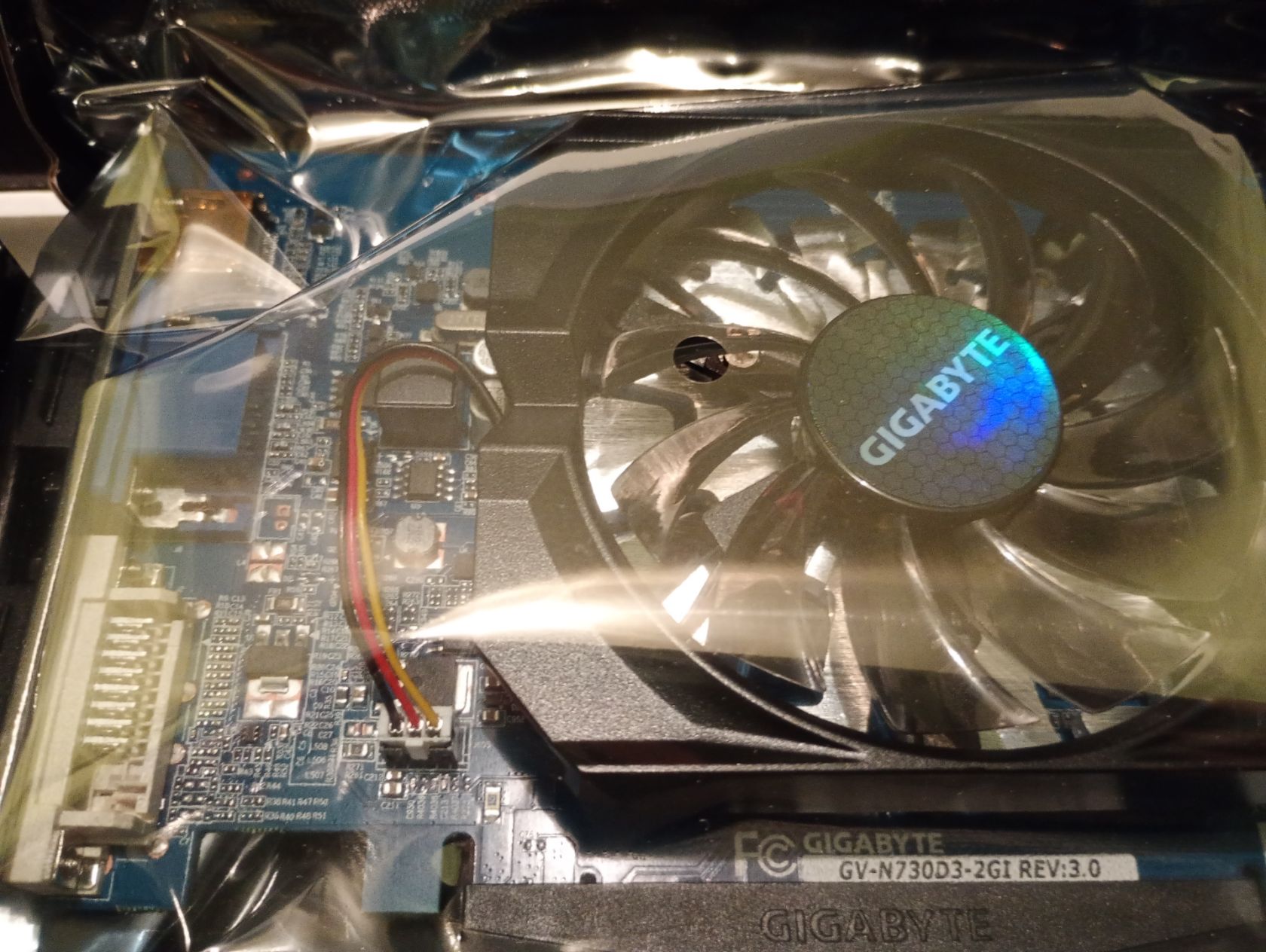 Відеокарта PCI-E Gygabyte Geforce GT 730 2Gb - фото фото фото 0