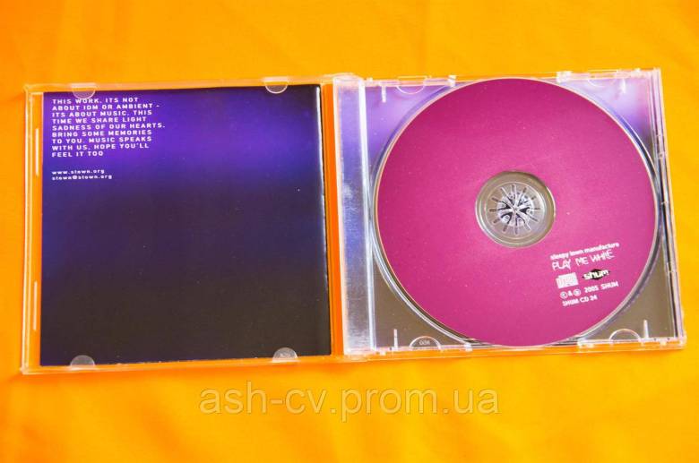 Музичний диск CD. SLEEPY TOWN MANUFACTURE - Play me while - фото фото фото 3