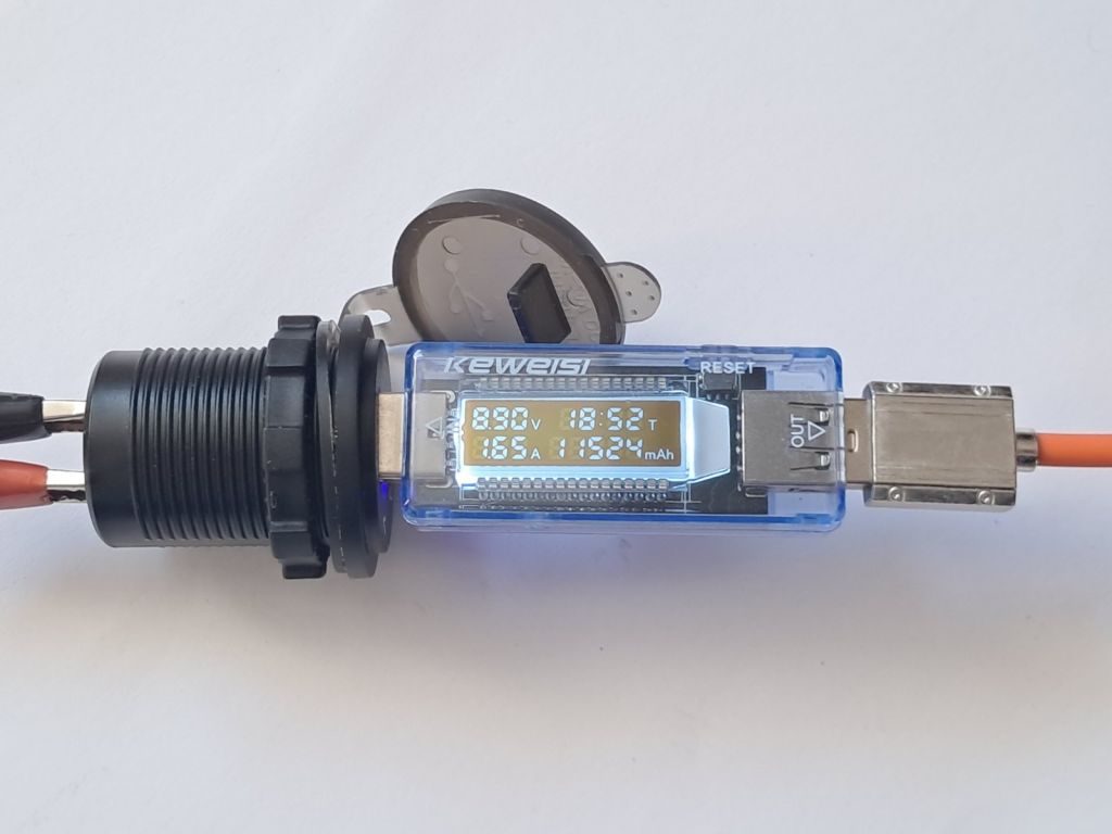Врізний адаптер ( зарядка) USB PD USB-C з вольтметром - фото фото фото 5
