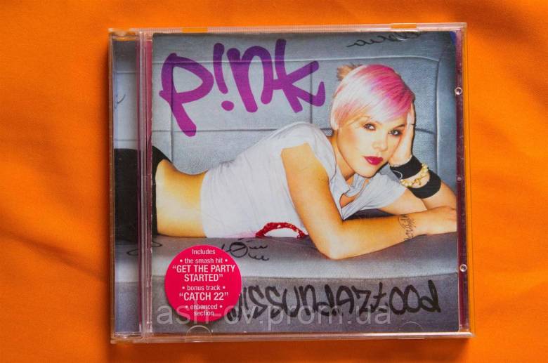 Музичний диск CD. Pink Missundaztood - фото фото фото 0