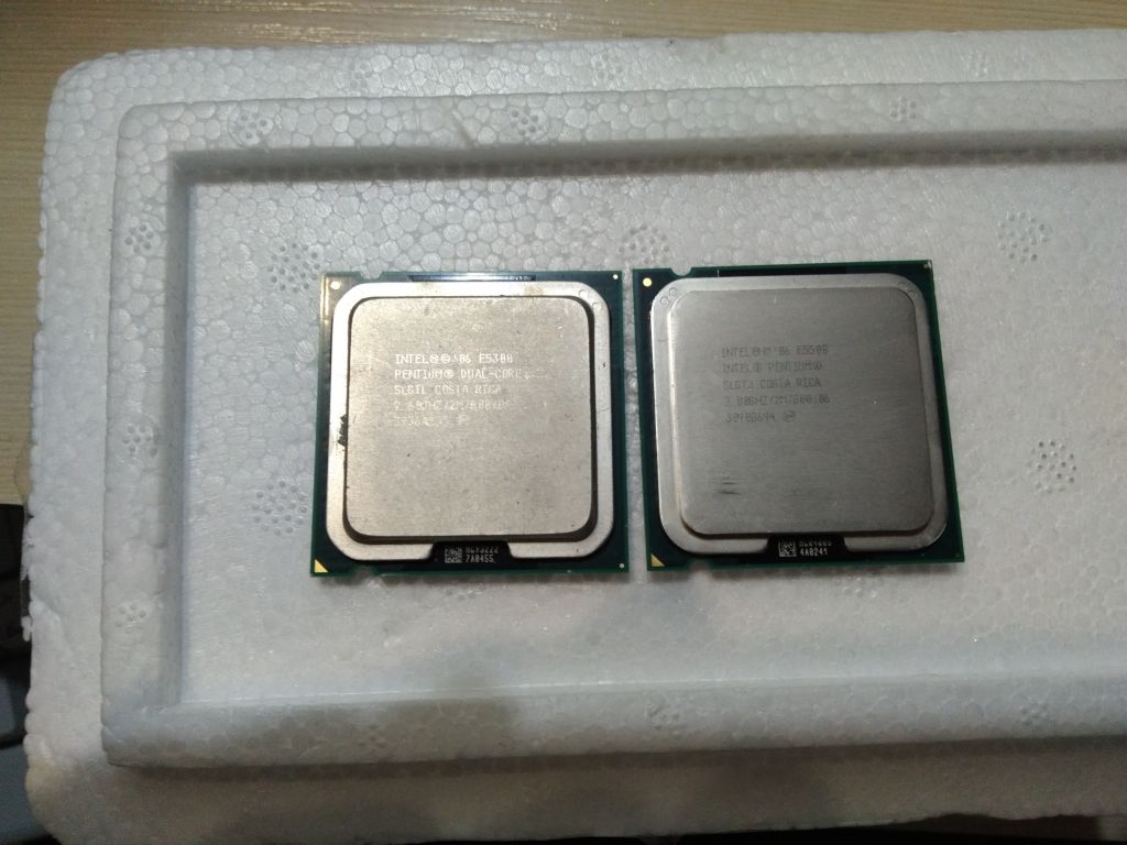 Продам процесор Intel Pentium E5300-5500 2.7/2.8 Ghz - socket 775   (№29) - фото фото фото 3