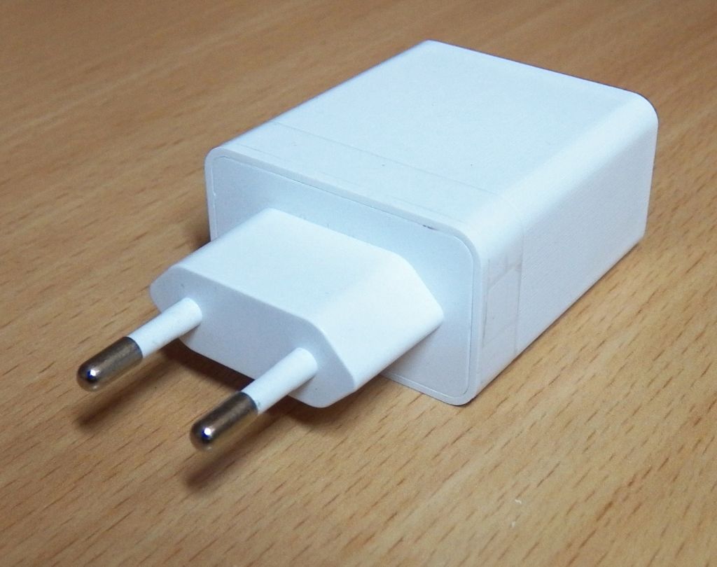 Зарядний пристрій 5V 2A 1*USB Type-C NEW - фото фото фото 2