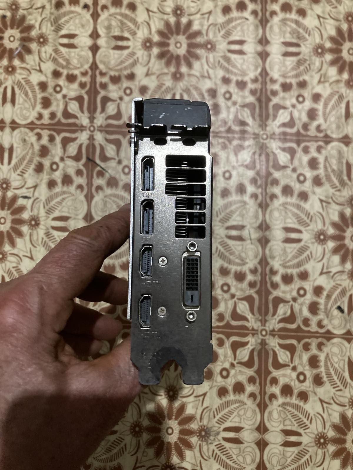 RX 580 8 Gb  Sapphire - фото фото фото 2