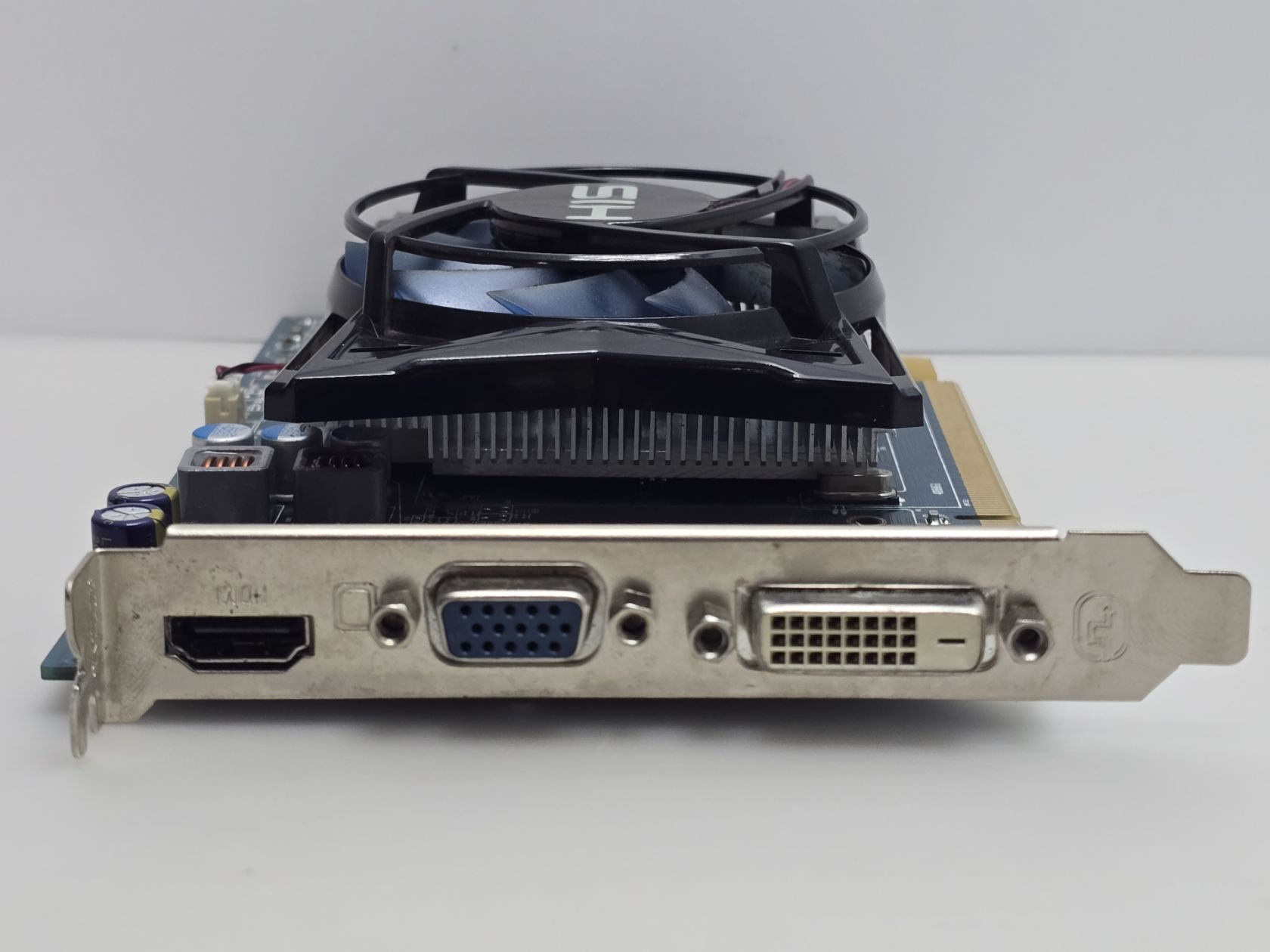 Видеокарта HIS Radeon HD 6670 1GB   (1GB,GDDR5,128 Bit,HDMI,PCI-Ex,Б/у) - фото фото фото 2
