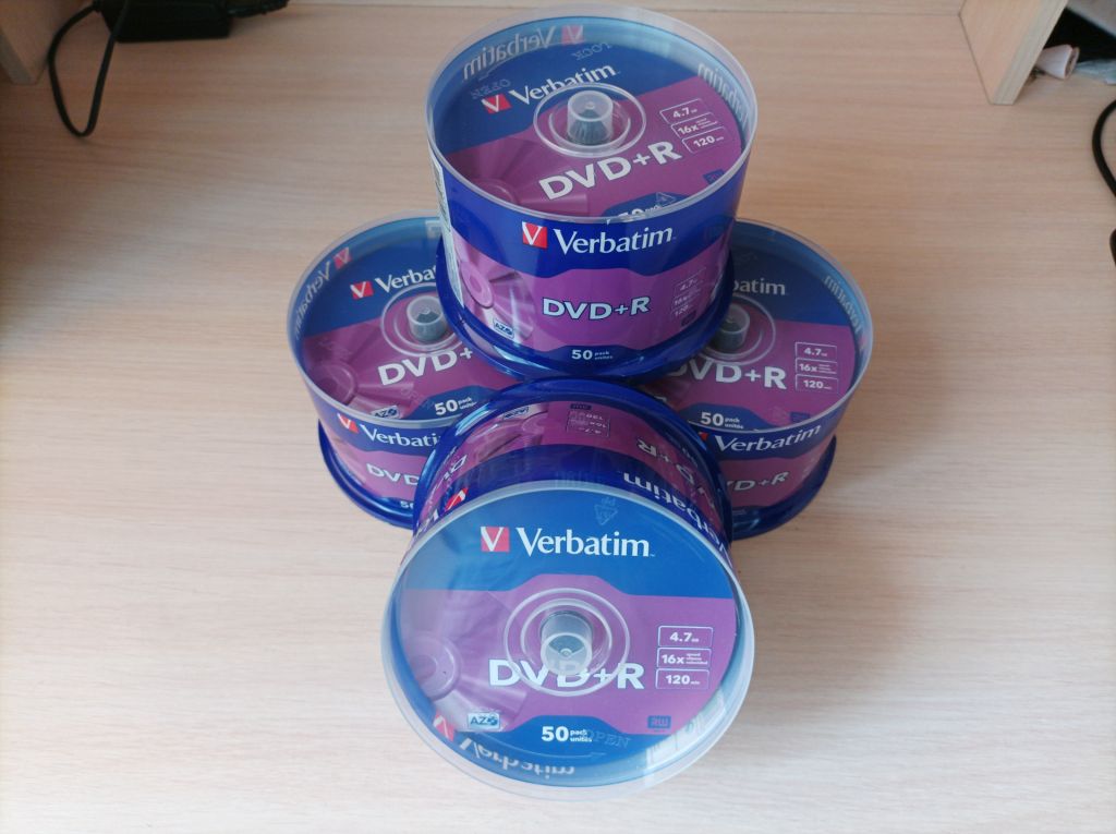 Verbatim 50 дисков DVD+R в кейках. - фото фото фото 1