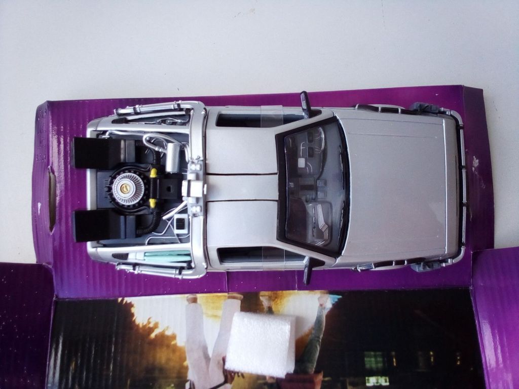 DELOREAN DMC-12 by Welly 1:24 - фото фото фото 6