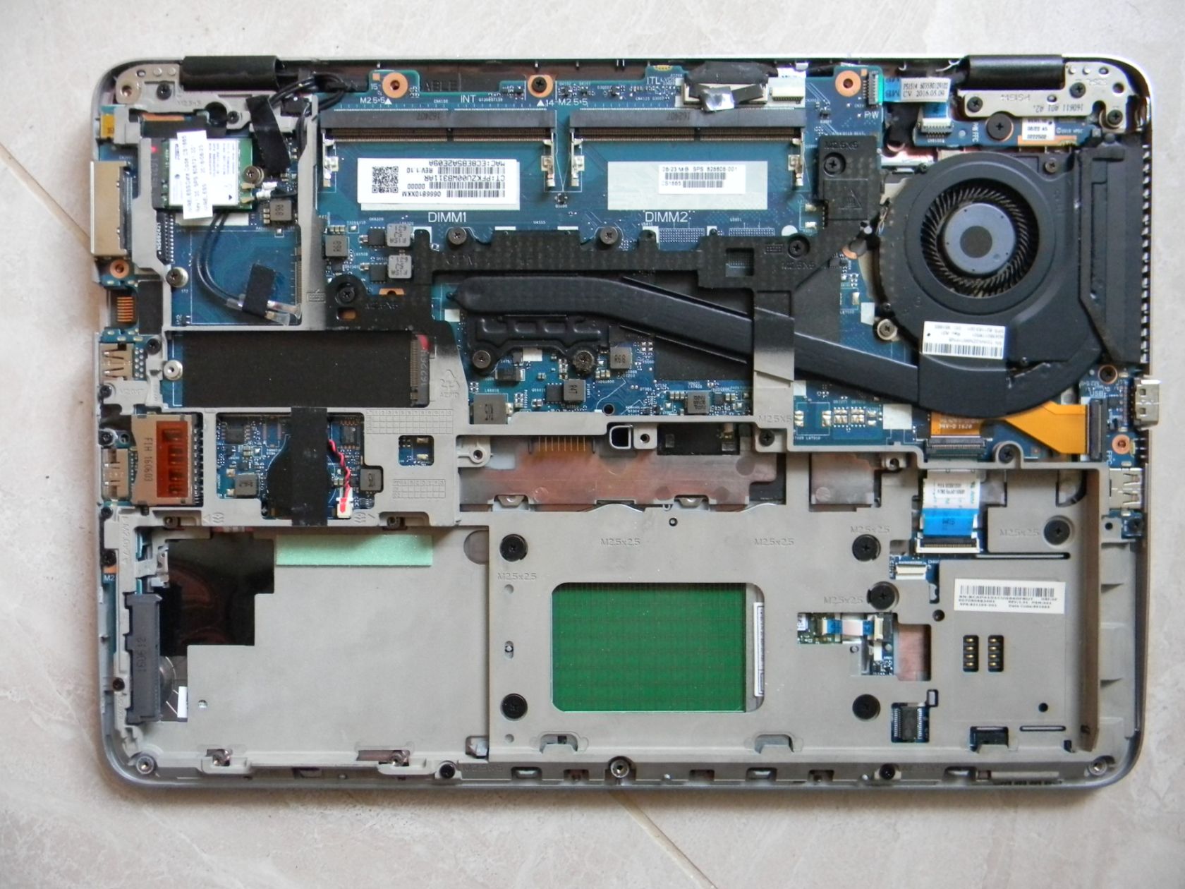 Ноутбук HP EliteBook 840 G3 / i5-6300 / 0GB DDR4 / 0GB SSD / без аккумулятора - фото фото фото 5