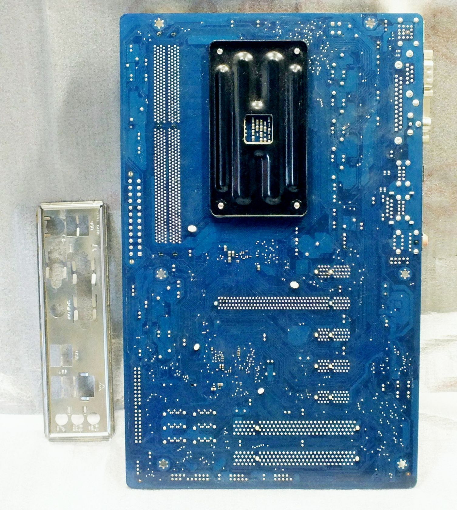 Gigabyte GA-780T-DS3L Сокет AM3/AM3+ FX 2xDDR3 Dual Bios - фото фото фото 1
