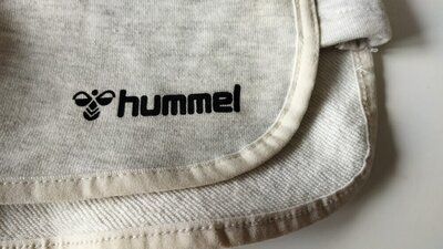 Шорти беж для дівчинки Hummel 146 - фото фото фото 1