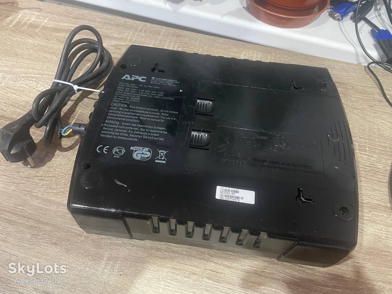 Джерело безперебійного живлення       (ИБП) APC Back-UPS ES 550VA / 330W       (BE550G-RS) - фото фото фото 8