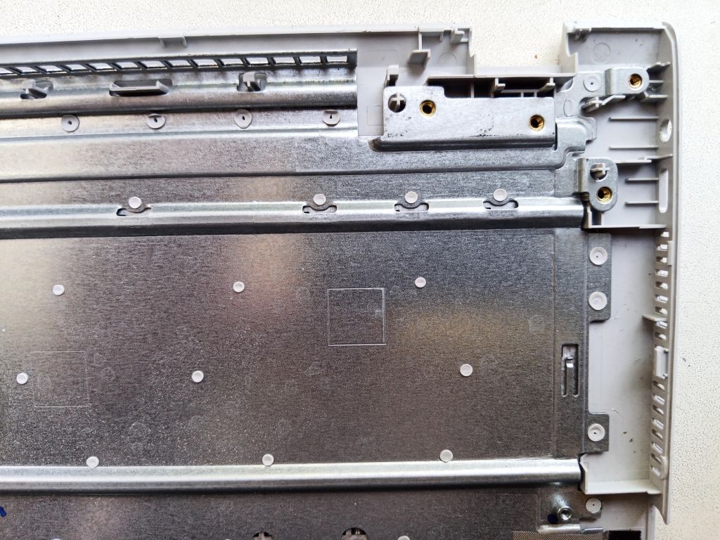 Б/У Топкейс на ASUS D509D   (КЛАВІАТУРА НЕ РОБОЧА) - фото фото фото 3